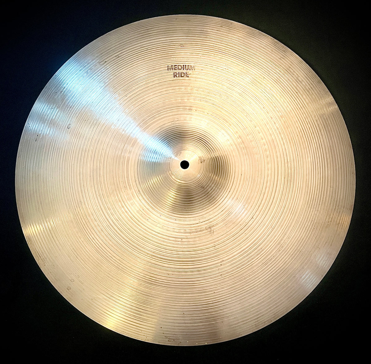 Zildjian Bottom Heavy Beat 白抜き　ビンテージ　2枚 Zildjian A Vintage MILLING! Used VINTAGE 【白抜き】OLD A Zildjian