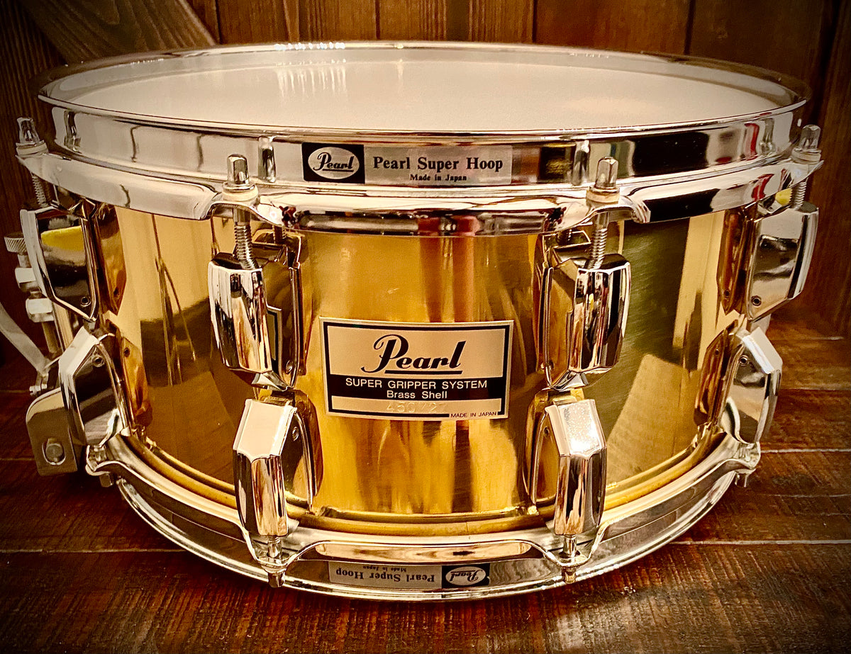 PEARL 6.5 X 14 Brass Snare Drum. Gripper SNARE .MIJ! New patina