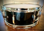 Pearl Custom Classic 14x5.5” One Piece Maple Shell Snare Drum in Piano Black Lacquer