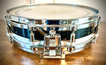 Pearl 14x4” Free Floating Snare Drum in Piano Black Gloss