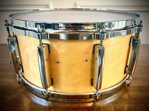 Pearl 14x6.5” Master’s Maple Snare Drum in Natural Gloss Lacquer - missing outer badge