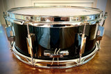 Pearl Custom Classic 14x5.5” One Piece Maple Shell Snare Drum in Piano Black Lacquer