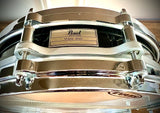 Pearl 14x4” Free Floating Snare Drum in Piano Black Gloss