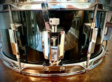 Pearl Custom Classic 14x5.5” One Piece Maple Shell Snare Drum in Piano Black Lacquer