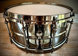 Ludwig Universal Black Brass Snare Drum - 6.5 inches x 14 inches